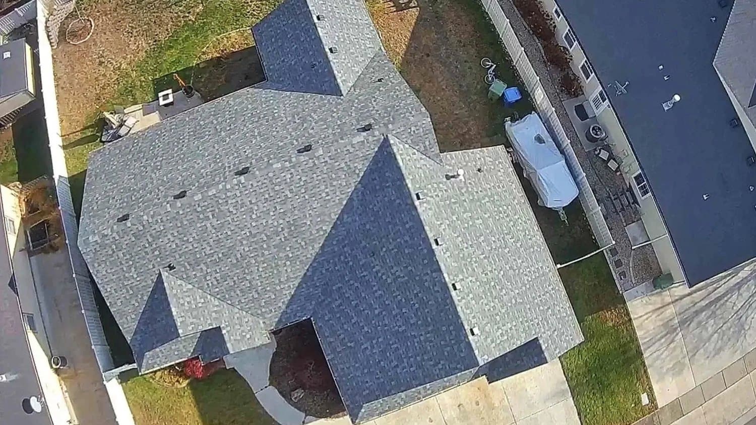Custom roof design and exterior remodeling by 7H Roofing
